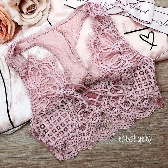 **NEW** 2/$30 Victoria's Secret Dream Angels Laced-Up Bralette - Picture 1 of 7